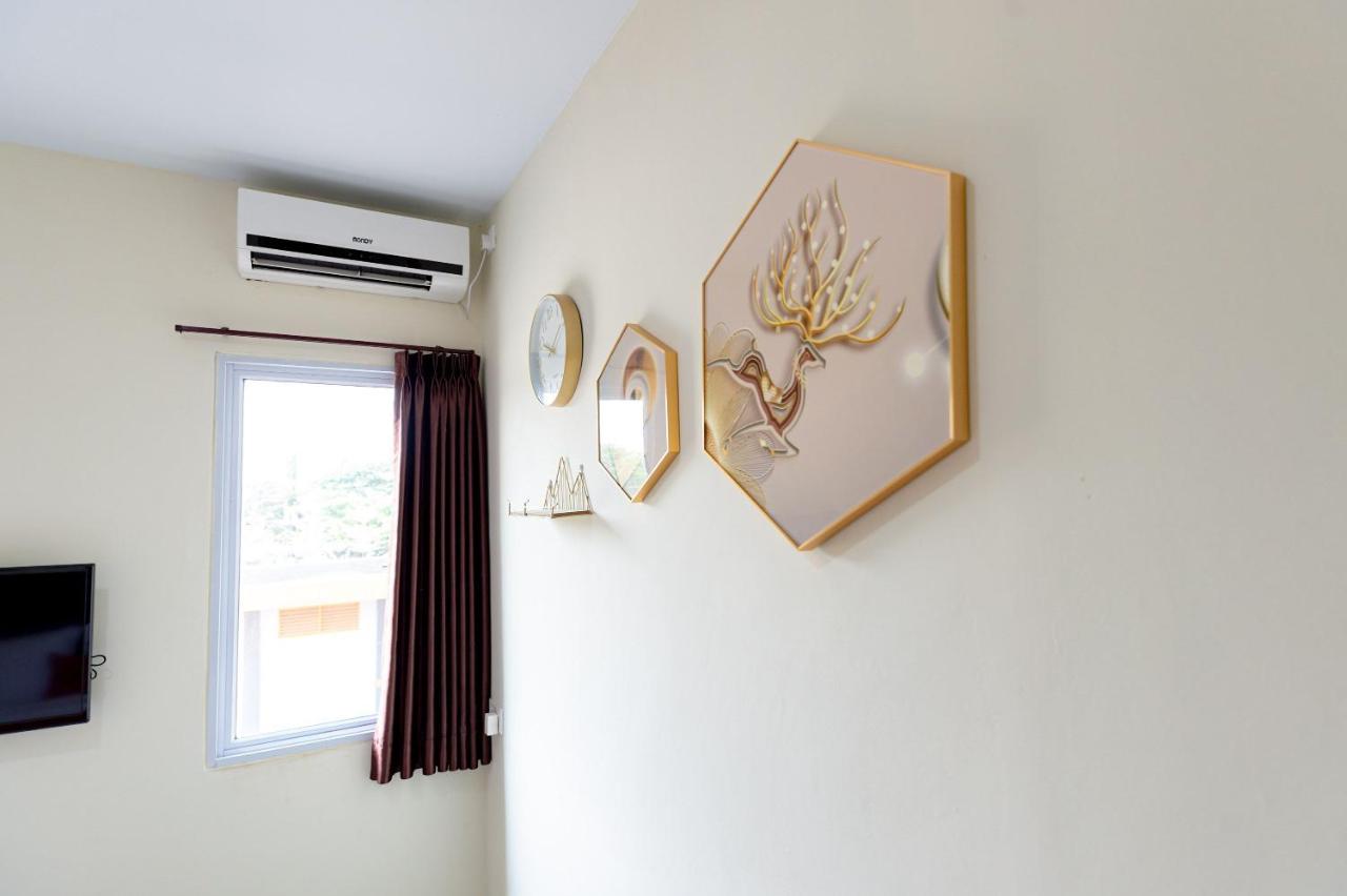 Reddoorz Plus At Komplek Abc Batu Aji Batam Kubuk Екстер'єр фото