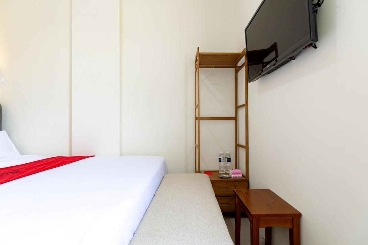 Reddoorz Plus At Komplek Abc Batu Aji Batam Kubuk Екстер'єр фото