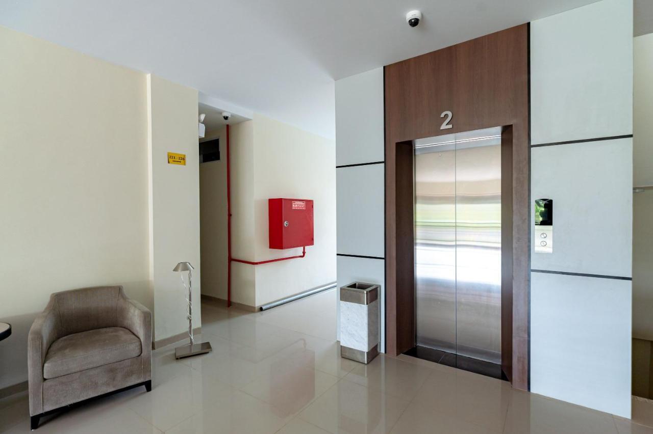 Reddoorz Plus At Komplek Abc Batu Aji Batam Kubuk Екстер'єр фото