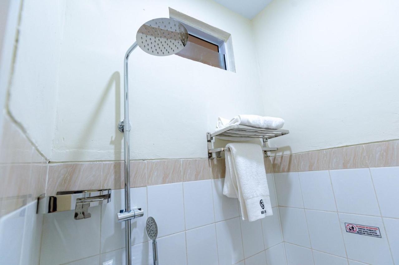 Reddoorz Plus At Komplek Abc Batu Aji Batam Kubuk Екстер'єр фото